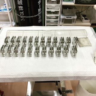 木曽呂の大掃除？の様子です。  院長の、ある意味趣味であちこちのお色直しをしたりと。  掃除後にまた汚れるという事態を引き起こしていました。  次回は、化粧直し前の柱と化粧直し後をUP予定。  メンテの時間がなかなか取れないので、大掛かりになってしまいお時間を頂きましたことお詫び申し上げます。